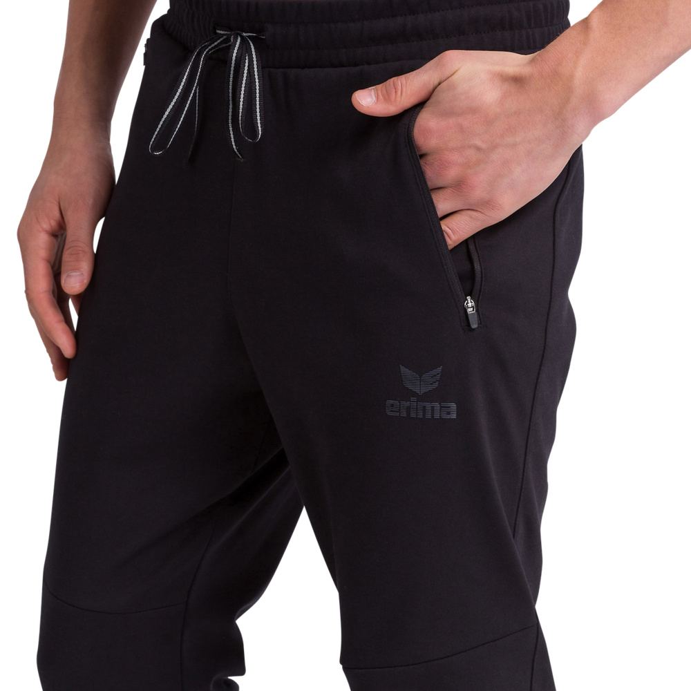 ERIMA ESSENTIAL SWEATPANTS, BLACK KIDS. 